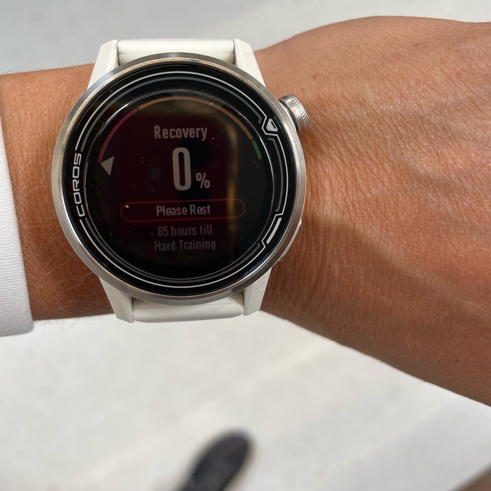 Coros White Smartwatch with Circular Display and Fitness Tracking